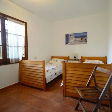 Los Pinos Apartment