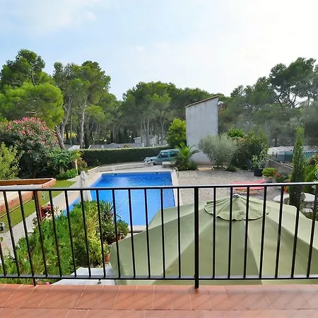 Los Pinos Apartment